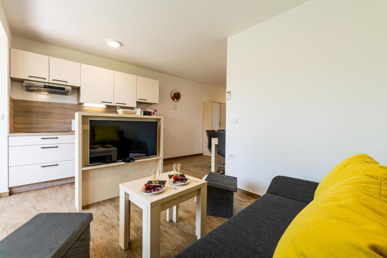 Apartmaji Banonia Veržej Zewnętrze zdjęcie
